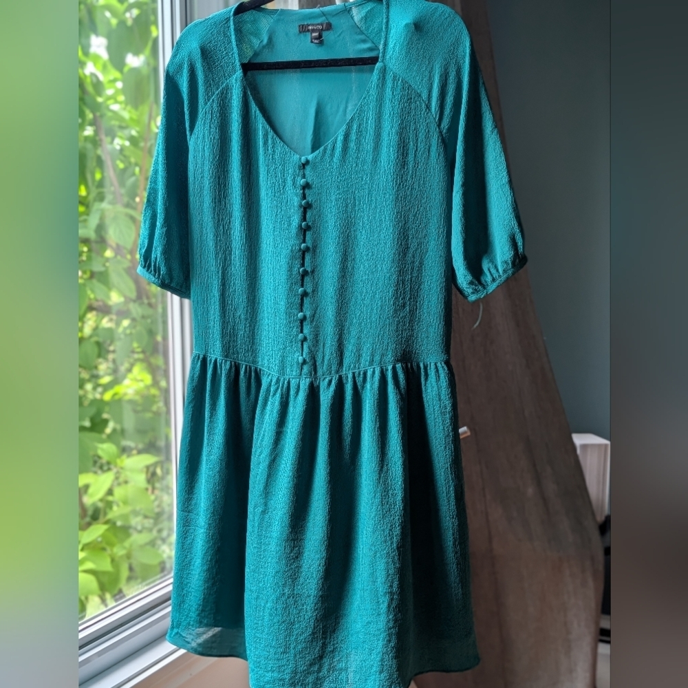 210.Rw&Co Green‎ 💚 Button-Front Dress